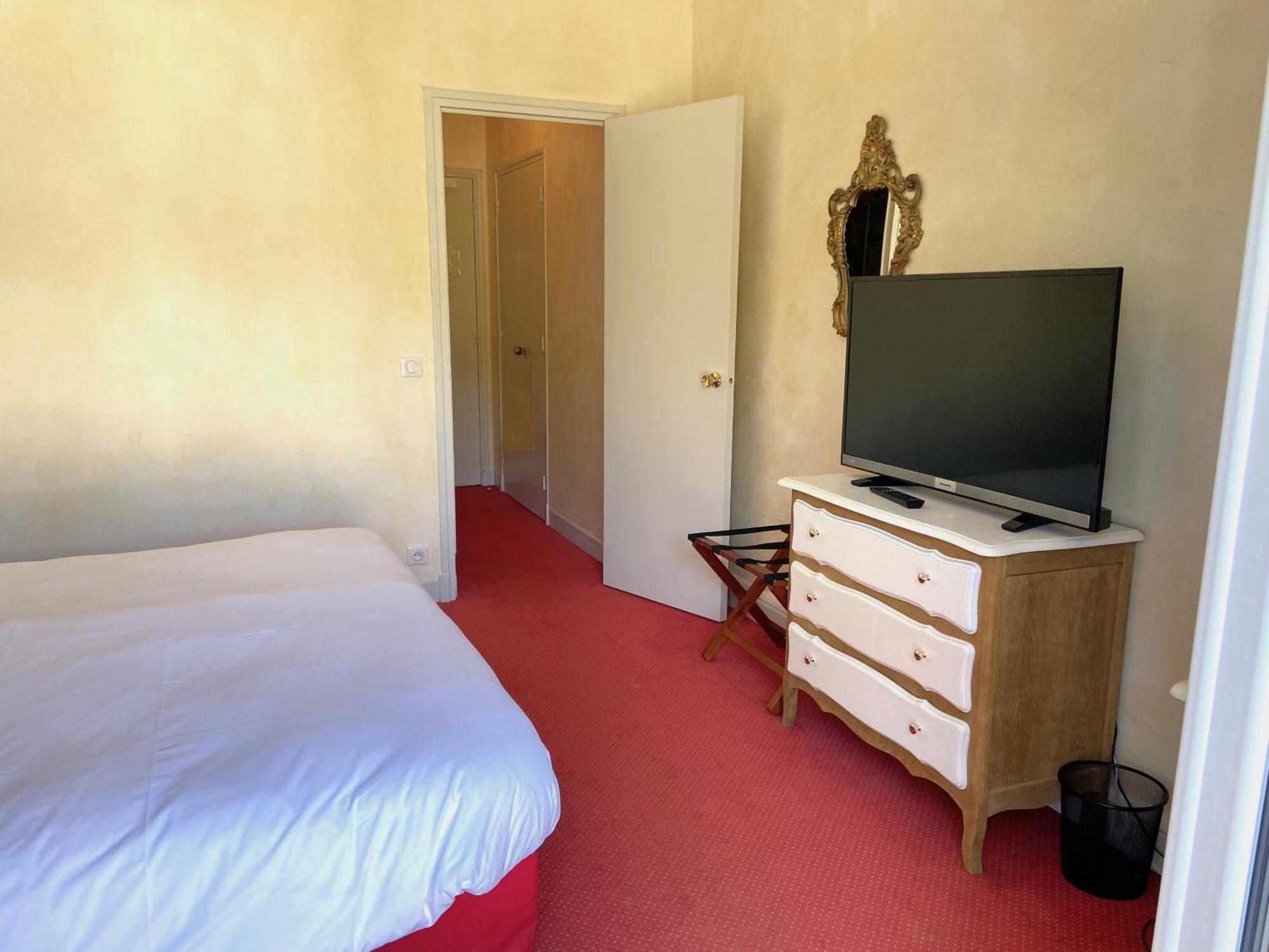 Hotel Beausejour Vic-sur-Cère Δωμάτιο φωτογραφία